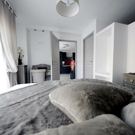 Chambres D'Hotes Des Huppes Nîmes Exteriör bild