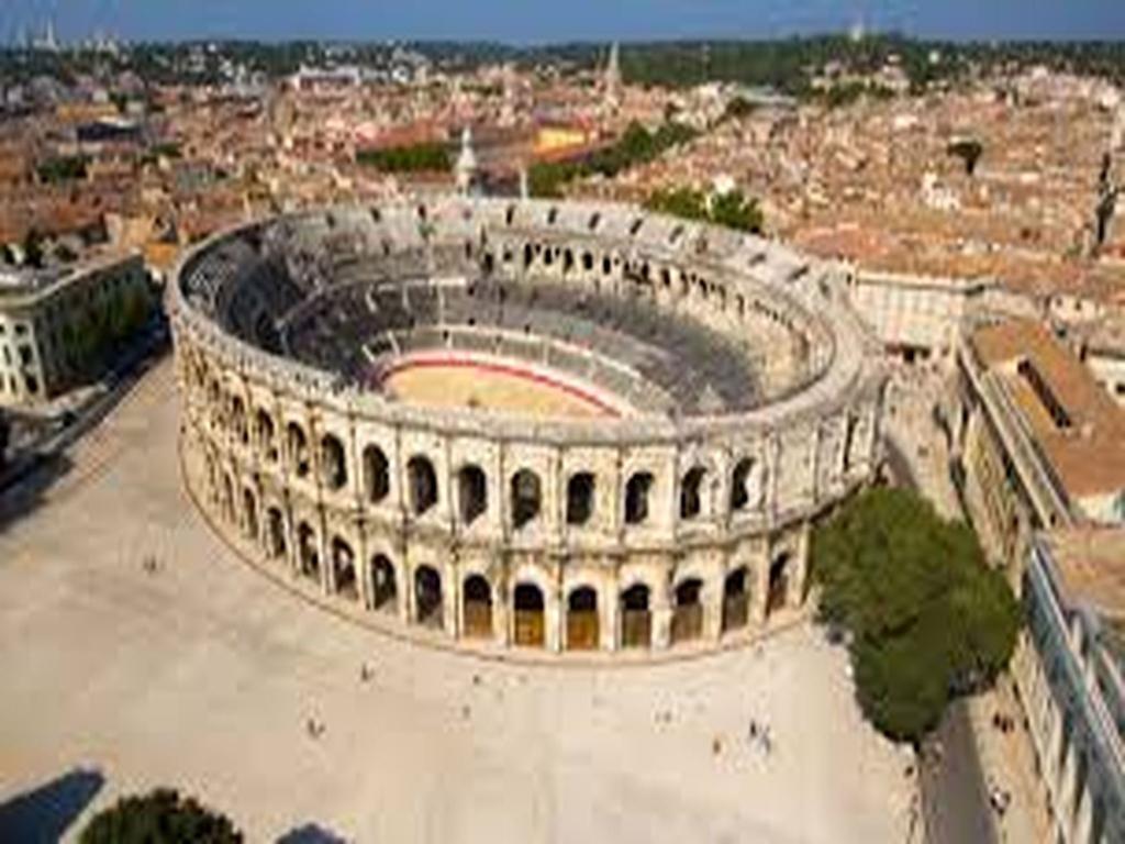 Chambres D'Hotes Des Huppes Nîmes Exteriör bild